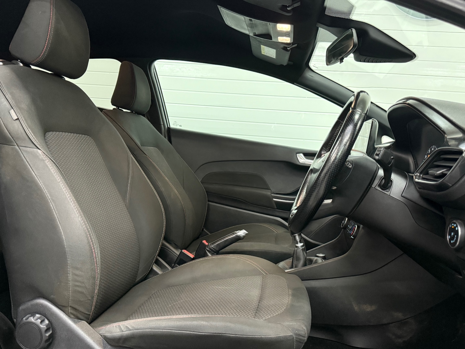 Used Ford Fiesta 2017 for sale - 77460396: Photo 9