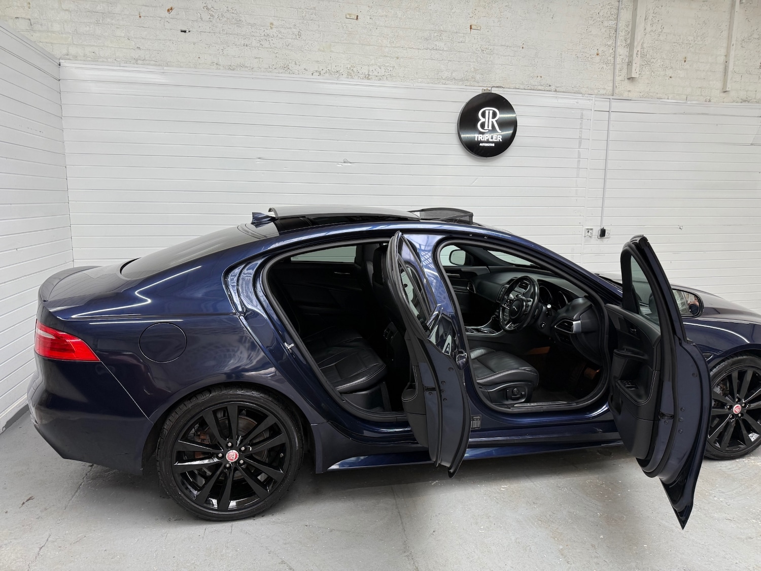 Used Jaguar XE 2015 for sale - 78111623: Photo 13