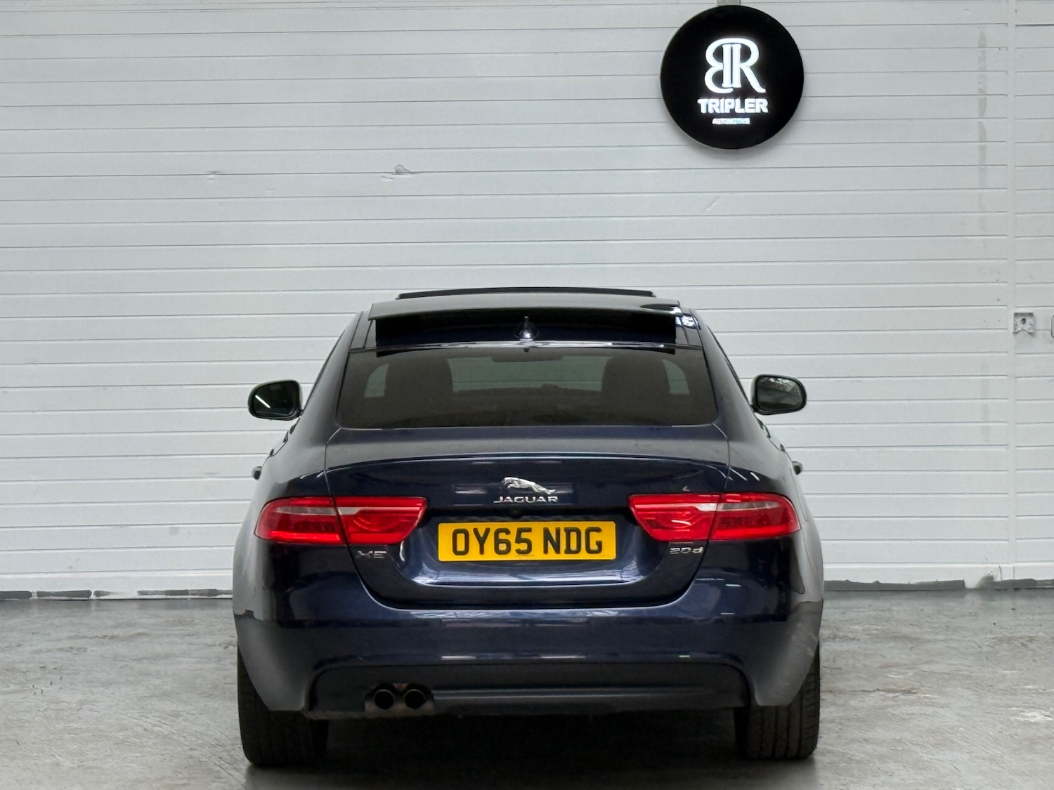 Used Jaguar XE 2015 for sale - 78111623: Photo 15