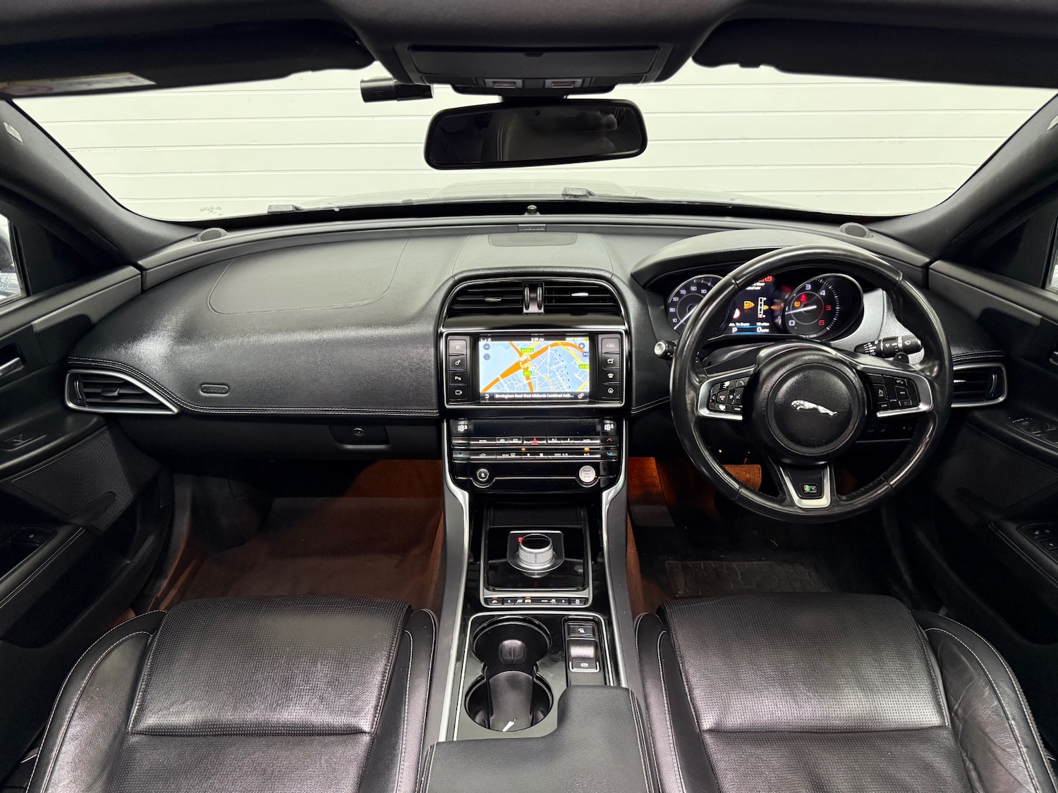 Used Jaguar XE 2015 for sale - 78111623: Photo 18