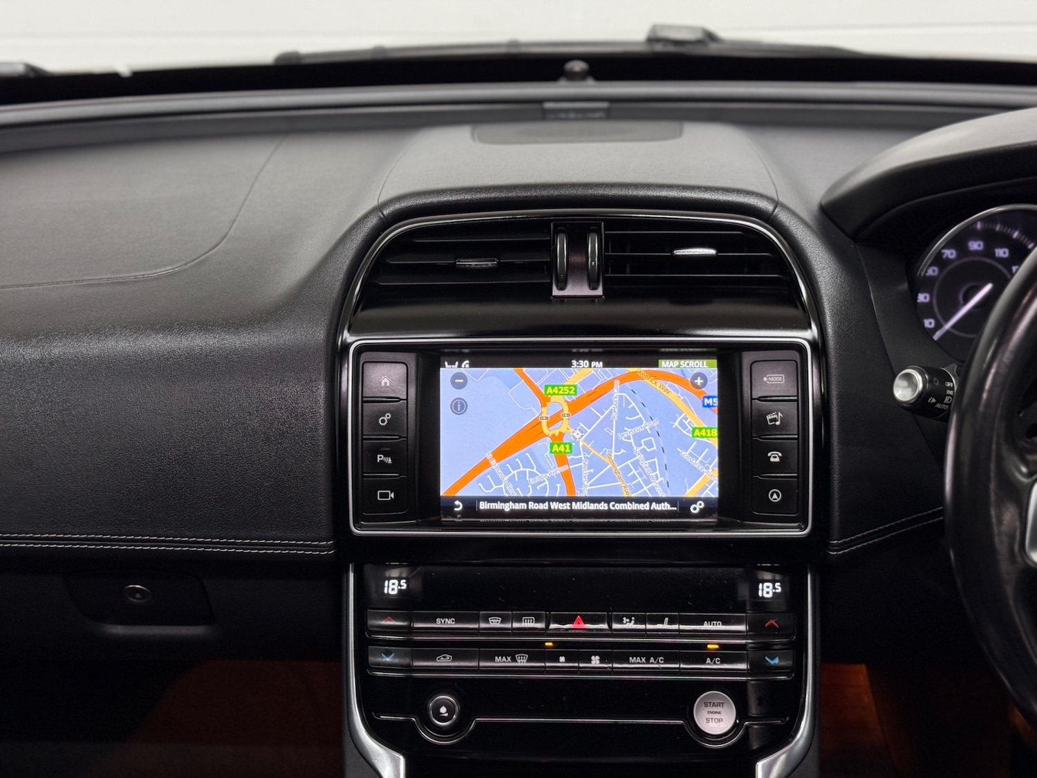 Used Jaguar XE 2015 for sale - 78111623: Photo 22