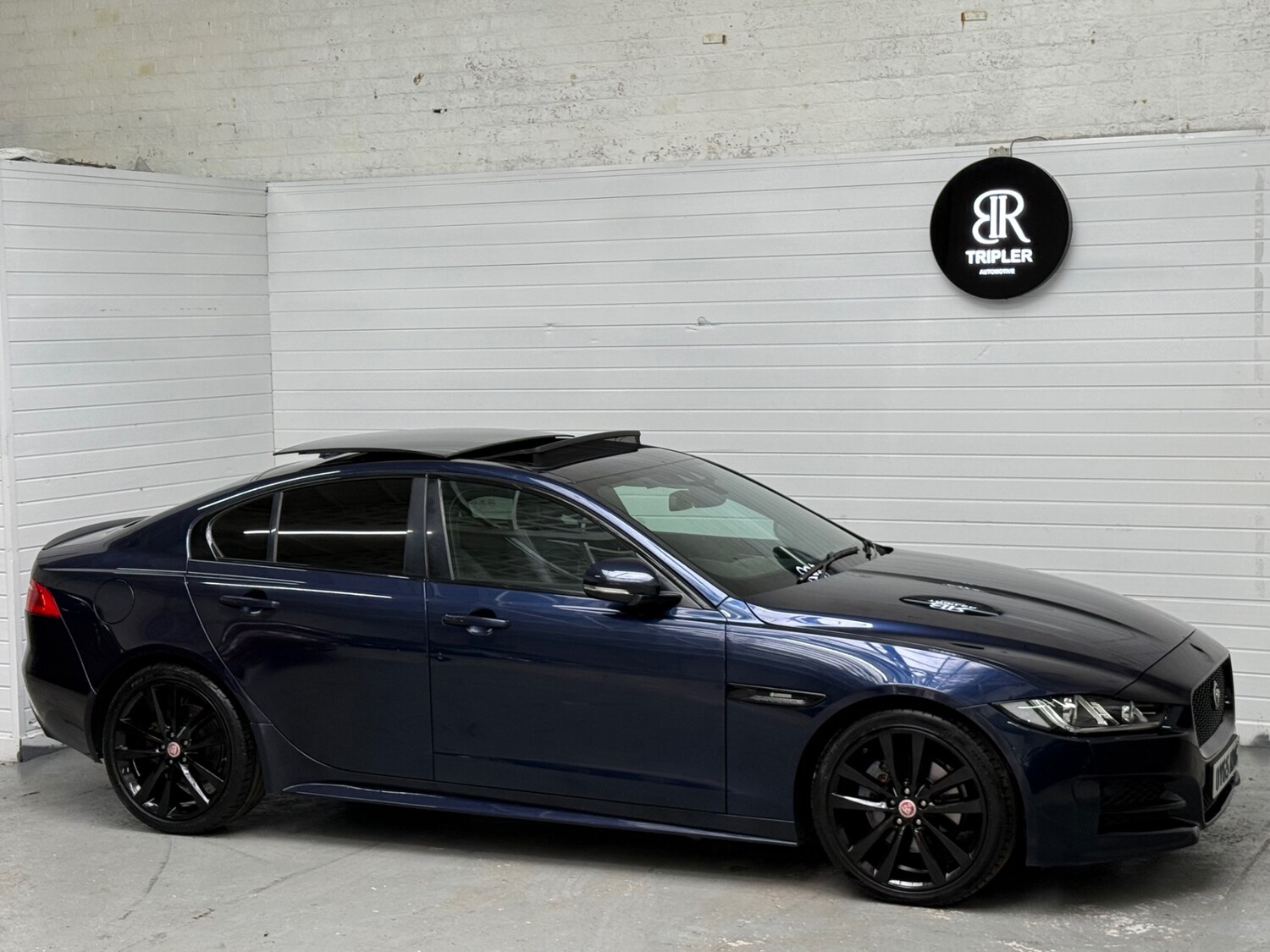 Used Jaguar XE 2015 for sale - 78111623: Photo 34