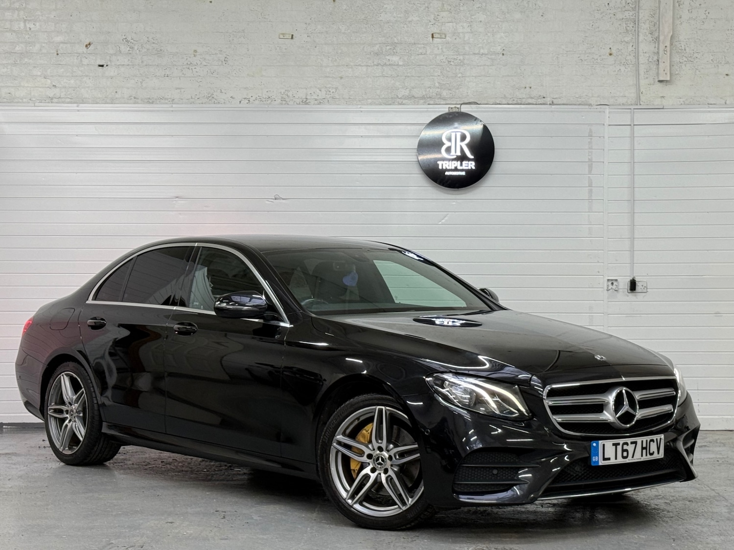 Used Mercedes-Benz E Class 2017 for sale - 77590439: Photo 2