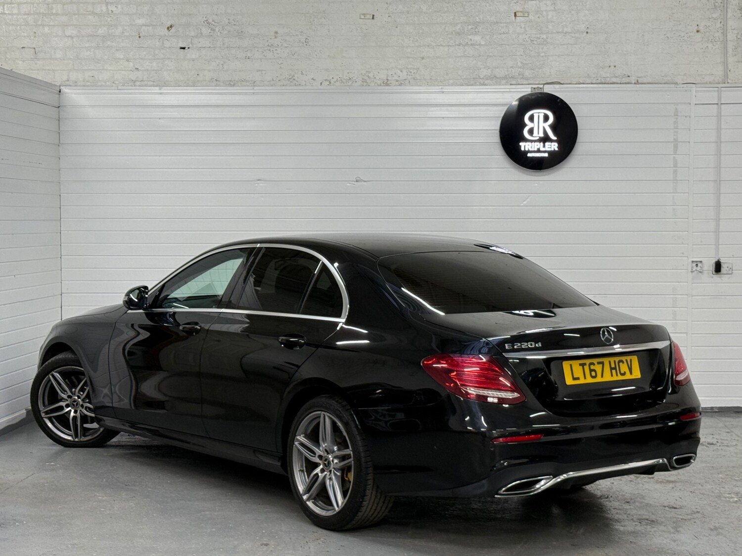 Used Mercedes-Benz E Class 2017 for sale - 77590439: Photo 24