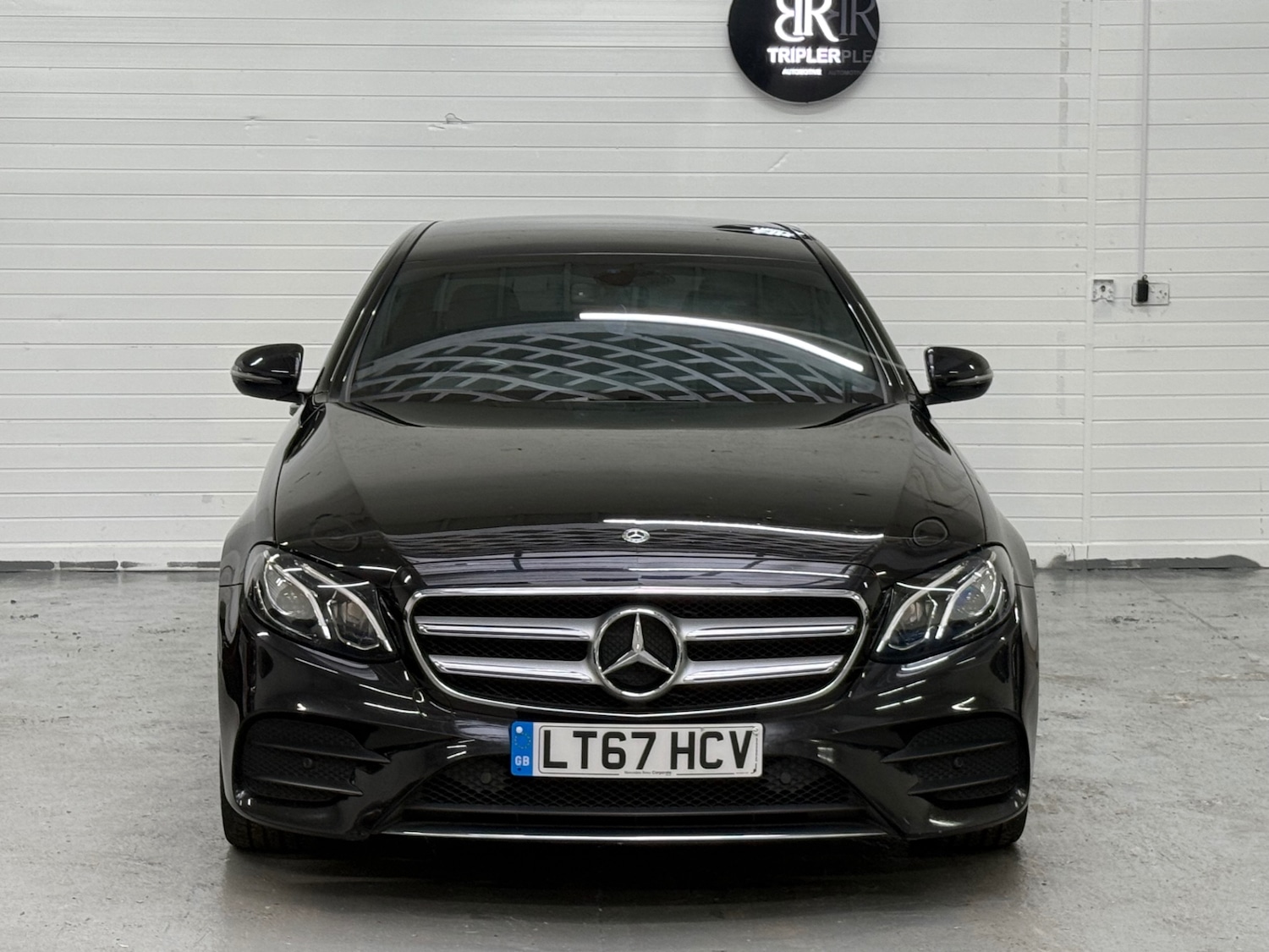 Used Mercedes-Benz E Class 2017 for sale - 77590439: Photo 3