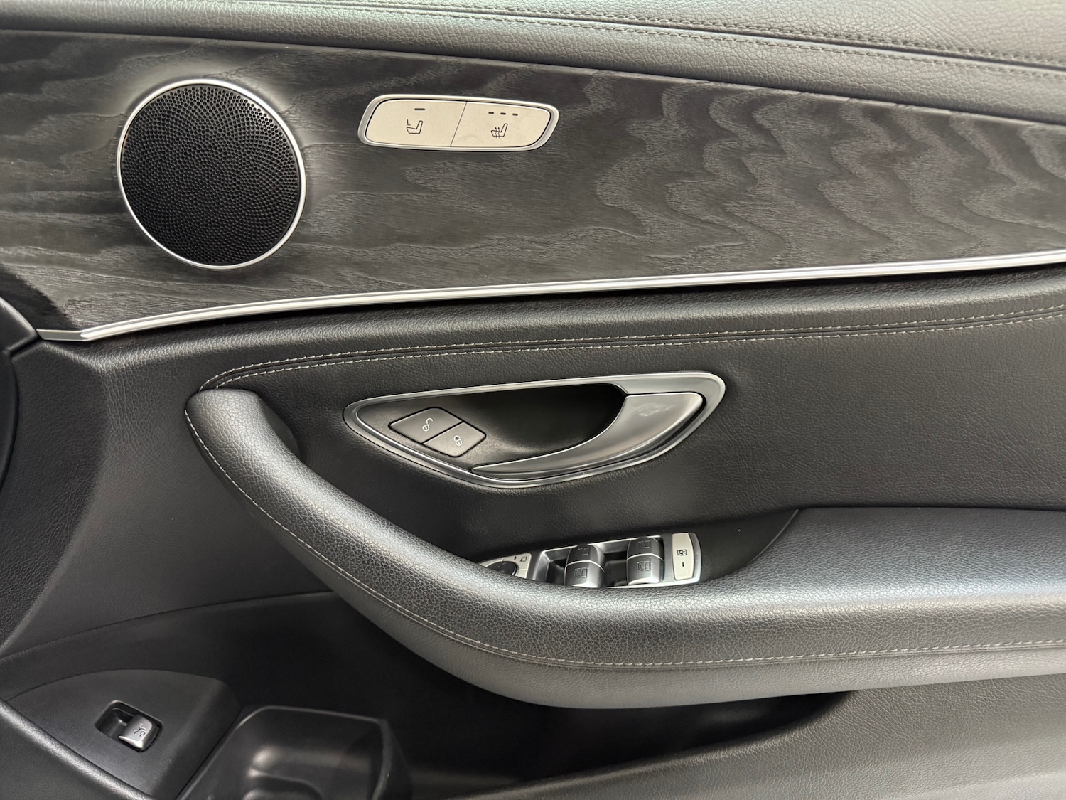 Used Mercedes-Benz E Class 2017 for sale - 77590439: Photo 9