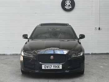 Used Jaguar XE 2017 for sale - 78722627: Photo