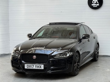 Used Jaguar XE 2017 for sale - 78722627: Photo