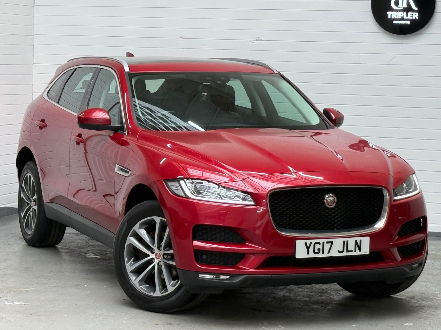 Used Jaguar F-Pace 2017 for sale - 78109678: Photo 3