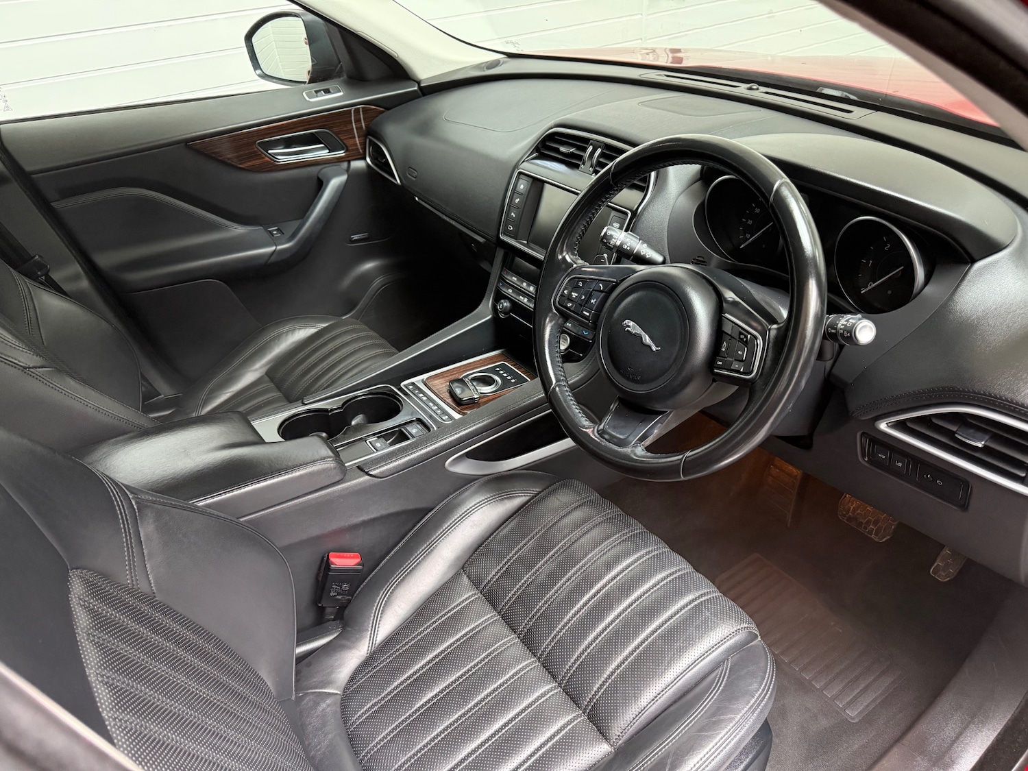 Used Jaguar F-Pace 2017 for sale - 78109678: Photo 8