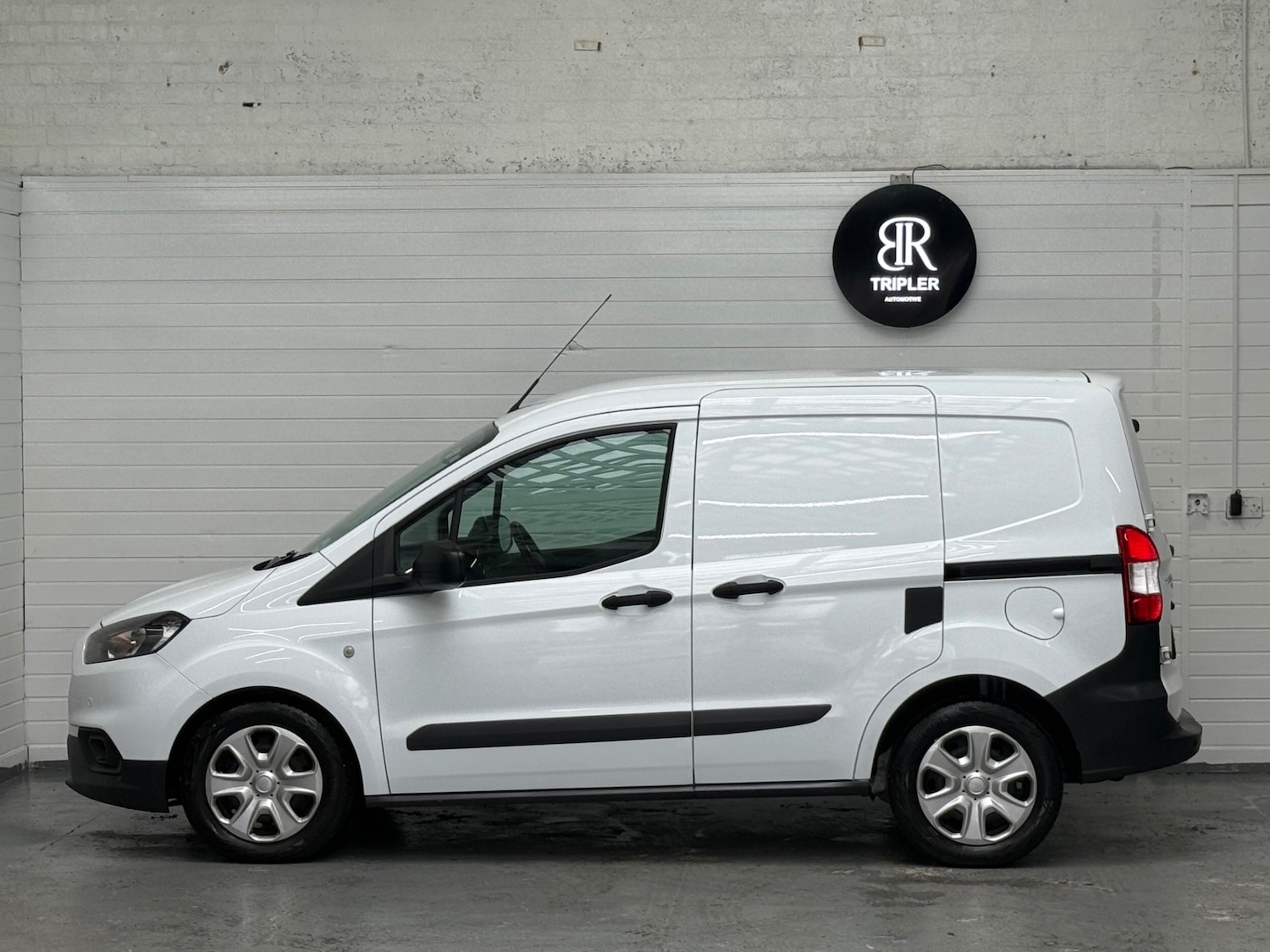 Used Ford Transit Courier 2023 for sale - 77622960: Photo 11