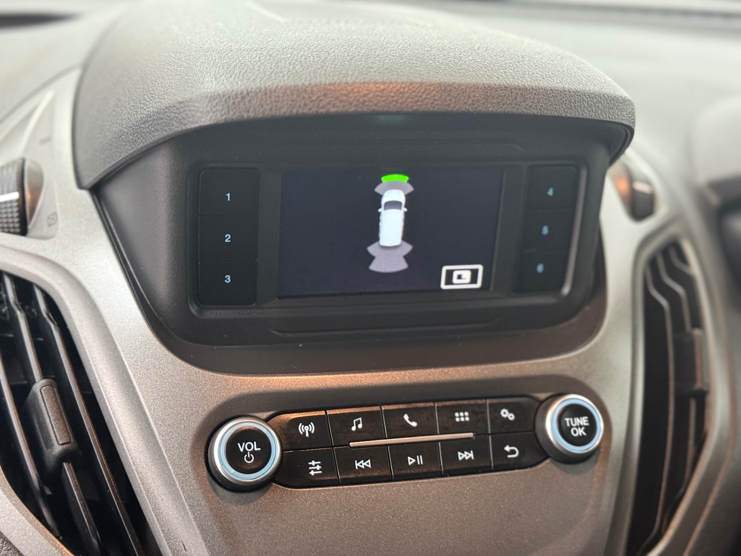 Used Ford Transit Courier 2023 for sale - 77622960: Photo 19