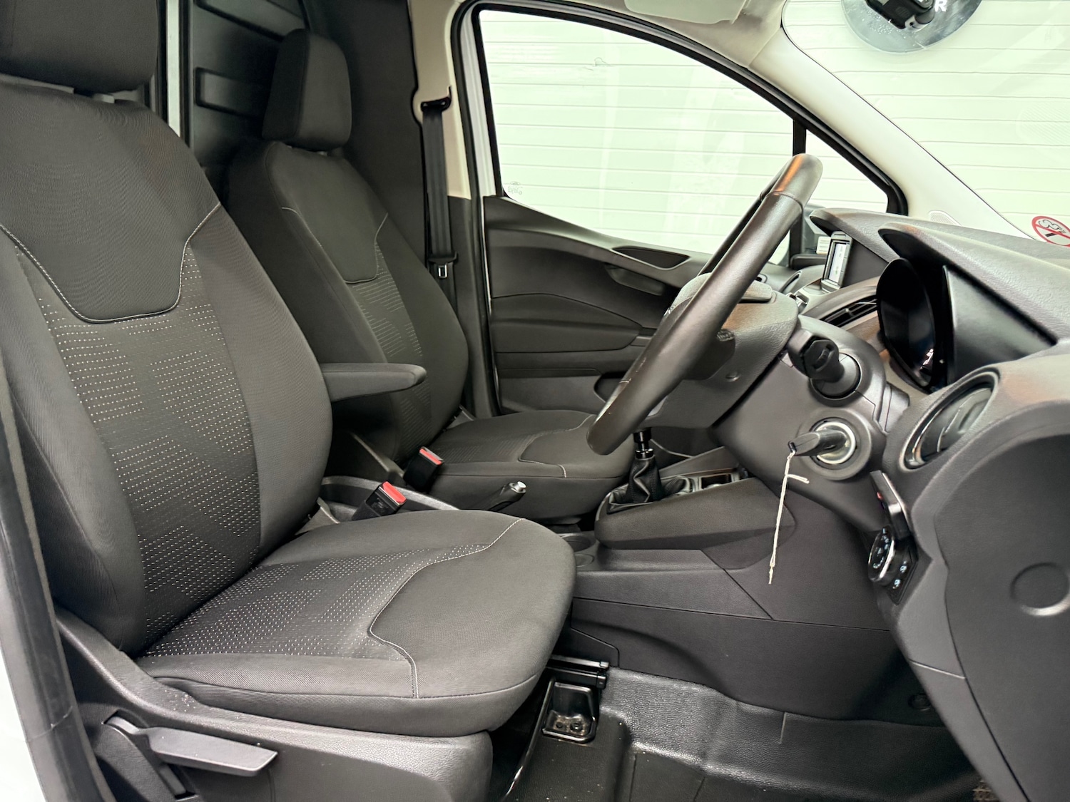 Used Ford Transit Courier 2023 for sale - 77622960: Photo 8