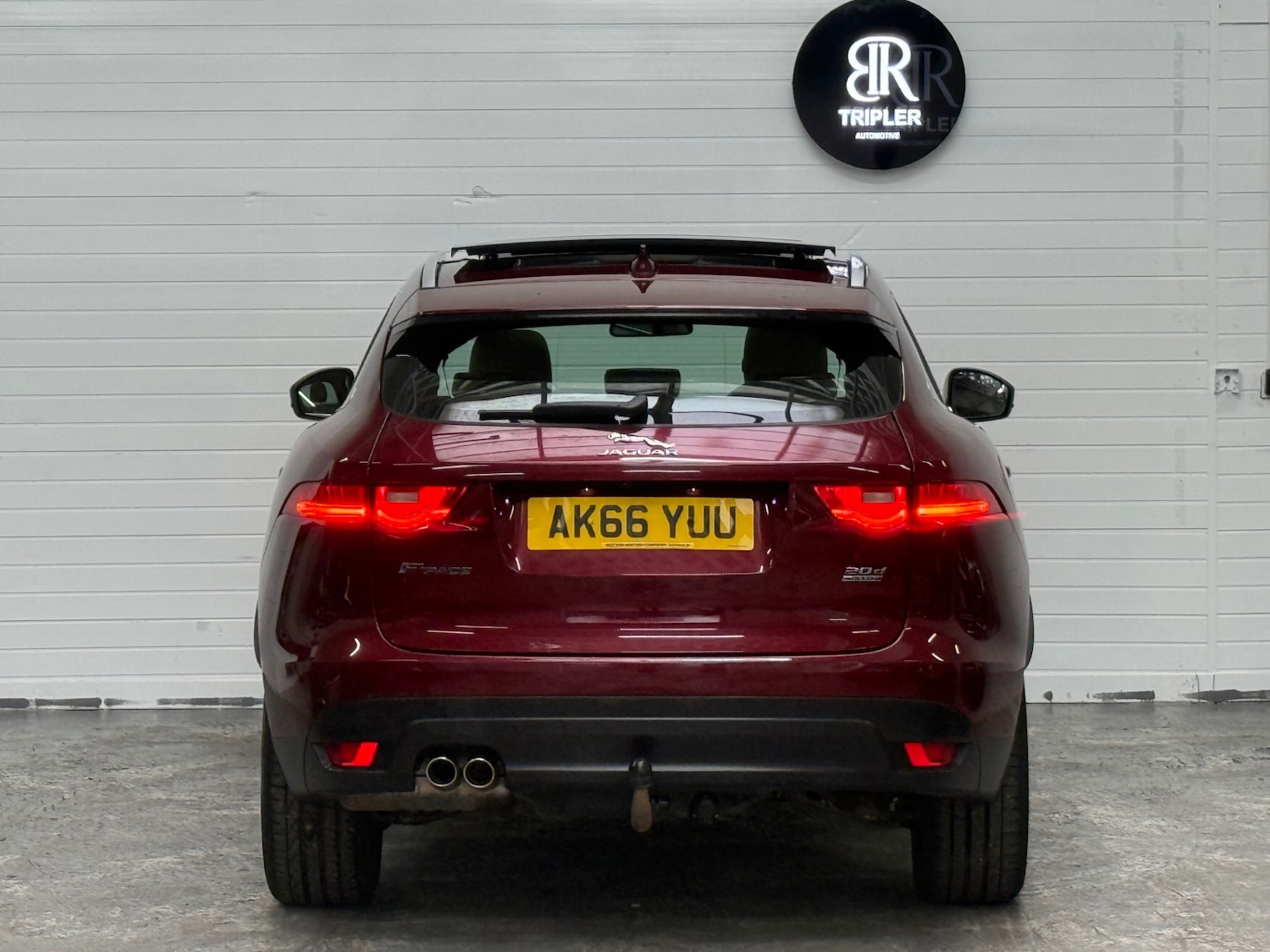 Used Jaguar F-Pace 2017 for sale - 77434716: Photo 11