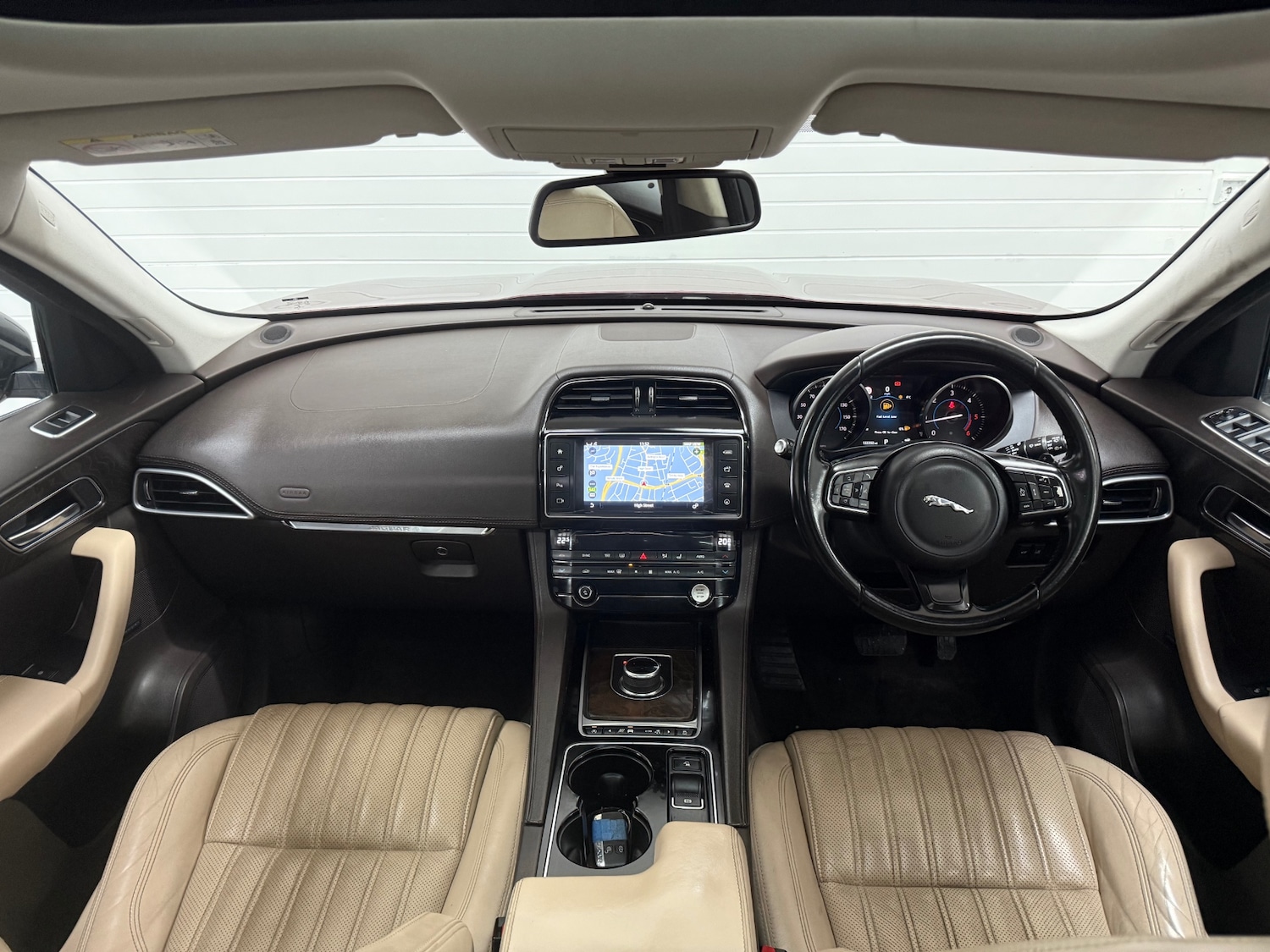 Used Jaguar F-Pace 2017 for sale - 77434716: Photo 15