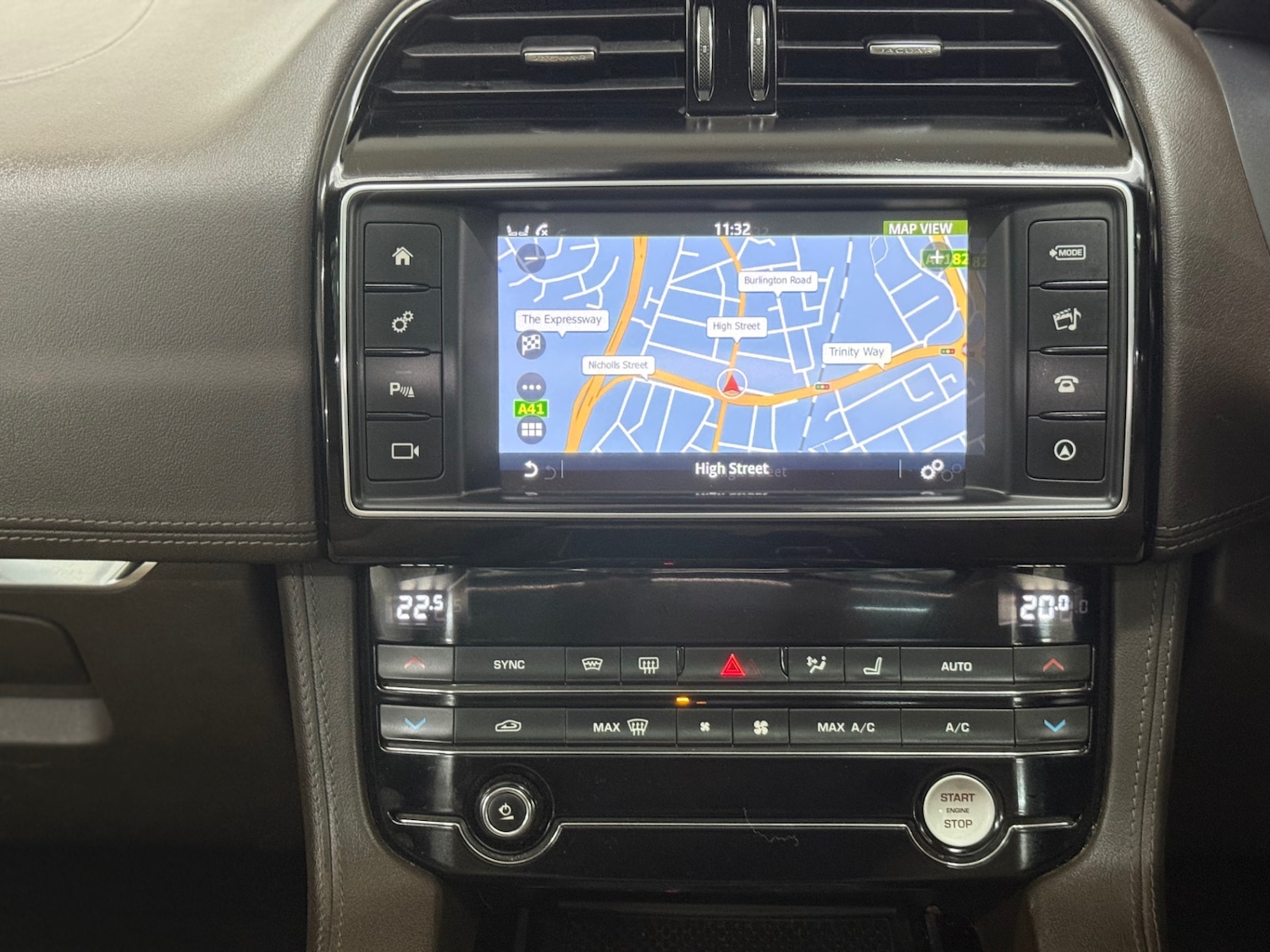 Used Jaguar F-Pace 2017 for sale - 77434716: Photo 18