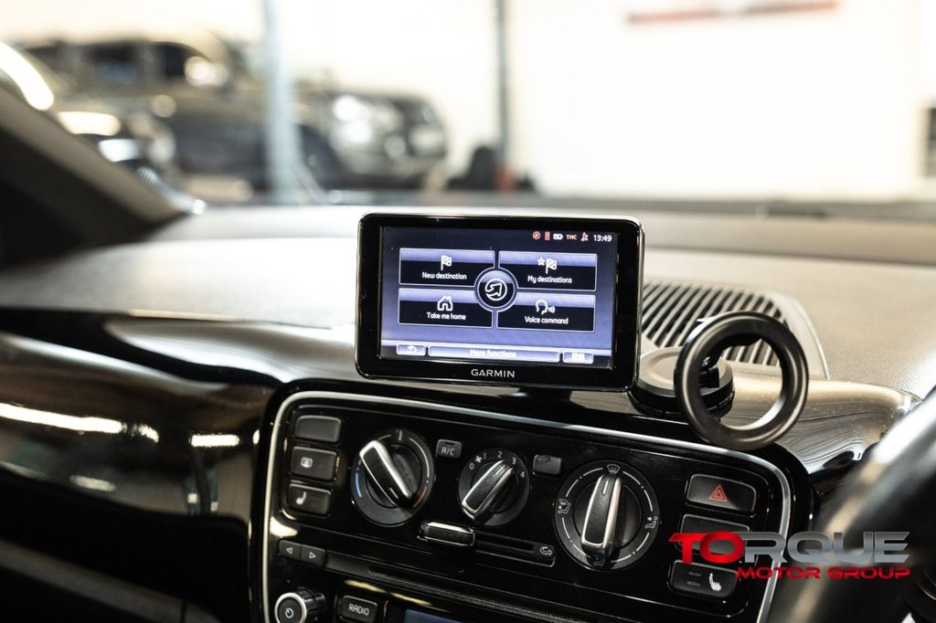 Used Volkswagen up! 2015 for sale - 76740221: Photo 26