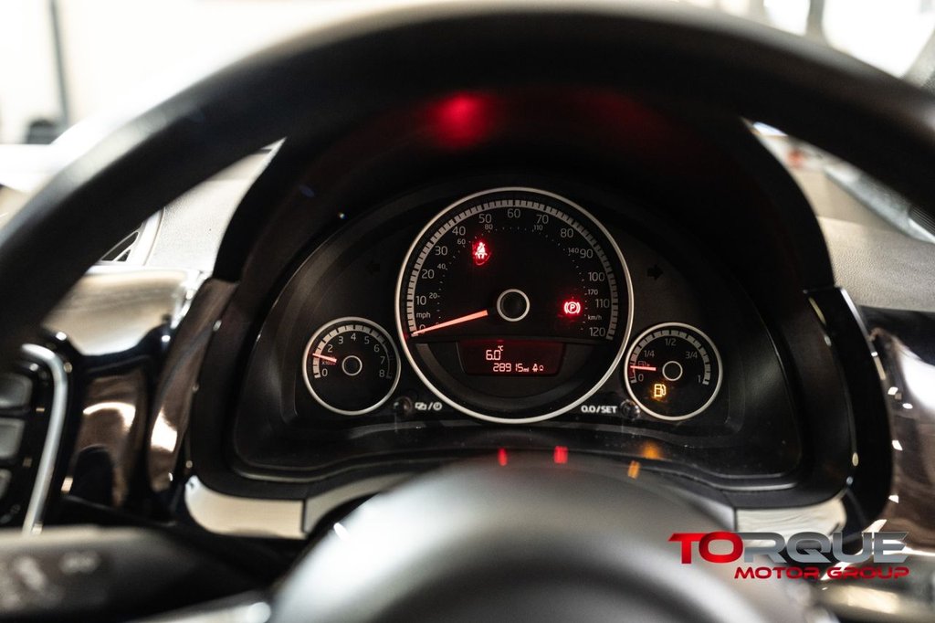 Used Volkswagen up! 2015 for sale - 76740221: Photo 29