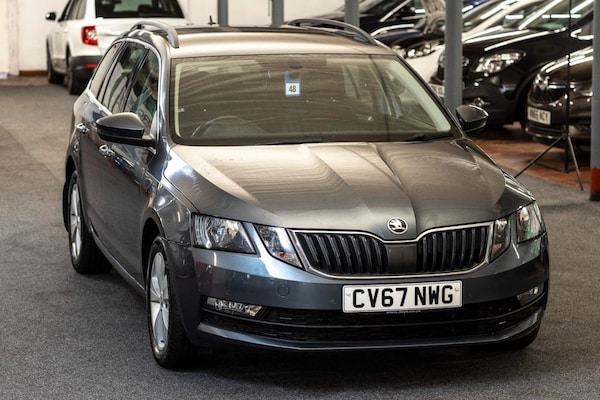 Used Skoda Octavia 2017 for sale - 75992624: Photo 2