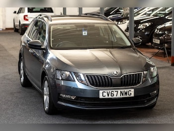 Used Skoda Octavia 2017 for sale - 75992624: Photo 2