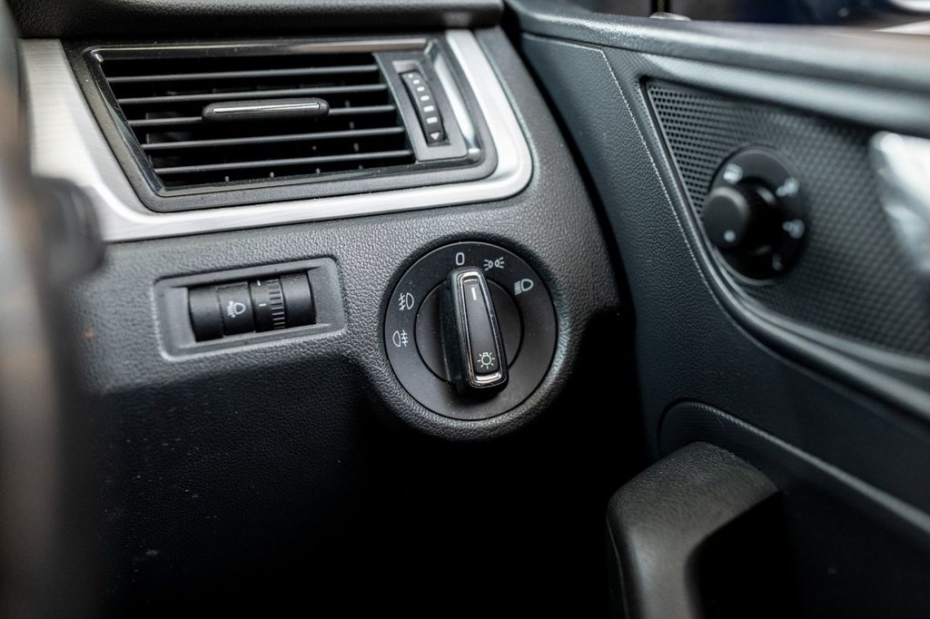 Used Skoda Rapid Spaceback 2016 for sale - 76927587: Photo 30