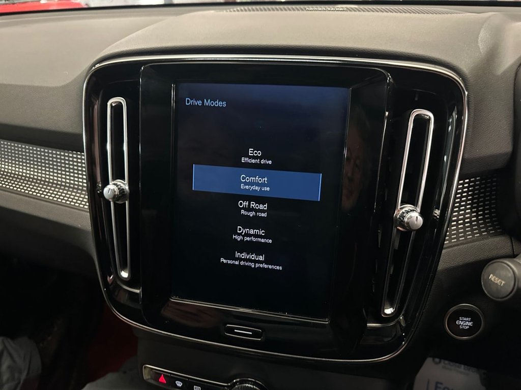 Used Volvo XC40 2018 for sale - 77457498: Photo 38