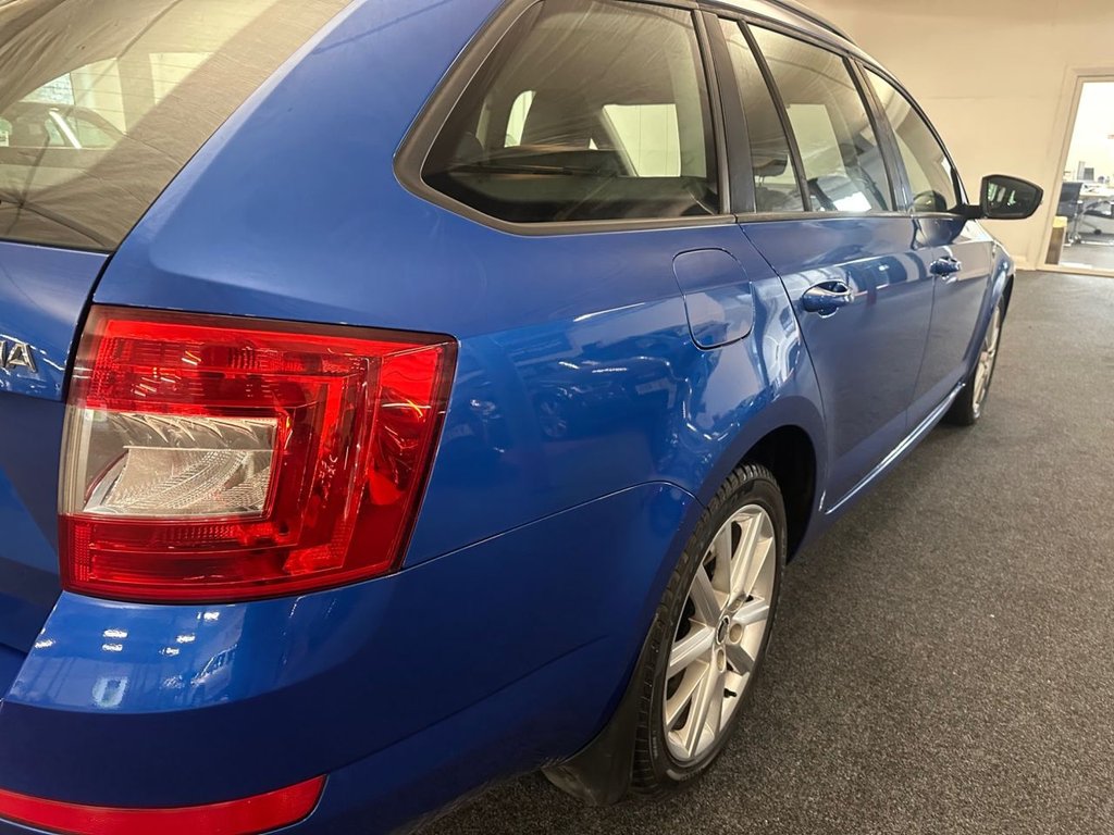 Used Skoda Octavia 2014 for sale - 76345902: Photo 16
