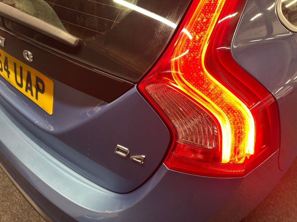 Used Volvo V60 2014 for sale - 77990685: Photo 17