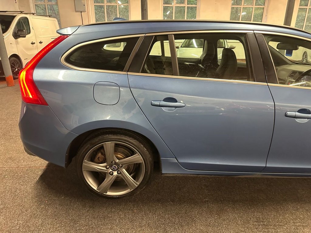 Used Volvo V60 2014 for sale - 77990685: Photo 19