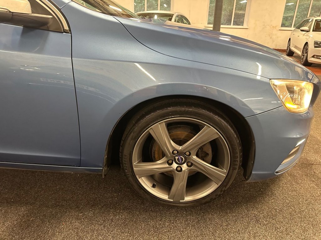 Used Volvo V60 2014 for sale - 77990685: Photo 25