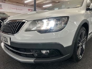 Used Skoda Superb 2014 for sale - 75777478: Photo