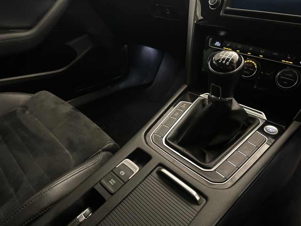 Used Volkswagen Passat 2016 for sale - 77632102: Photo 25