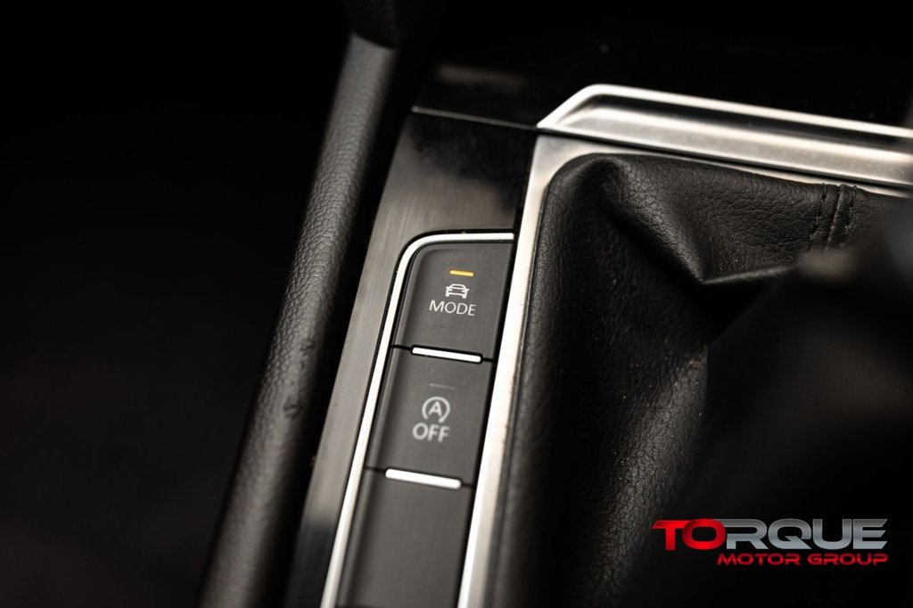 Used Volkswagen Passat 2016 for sale - 77632102: Photo 35