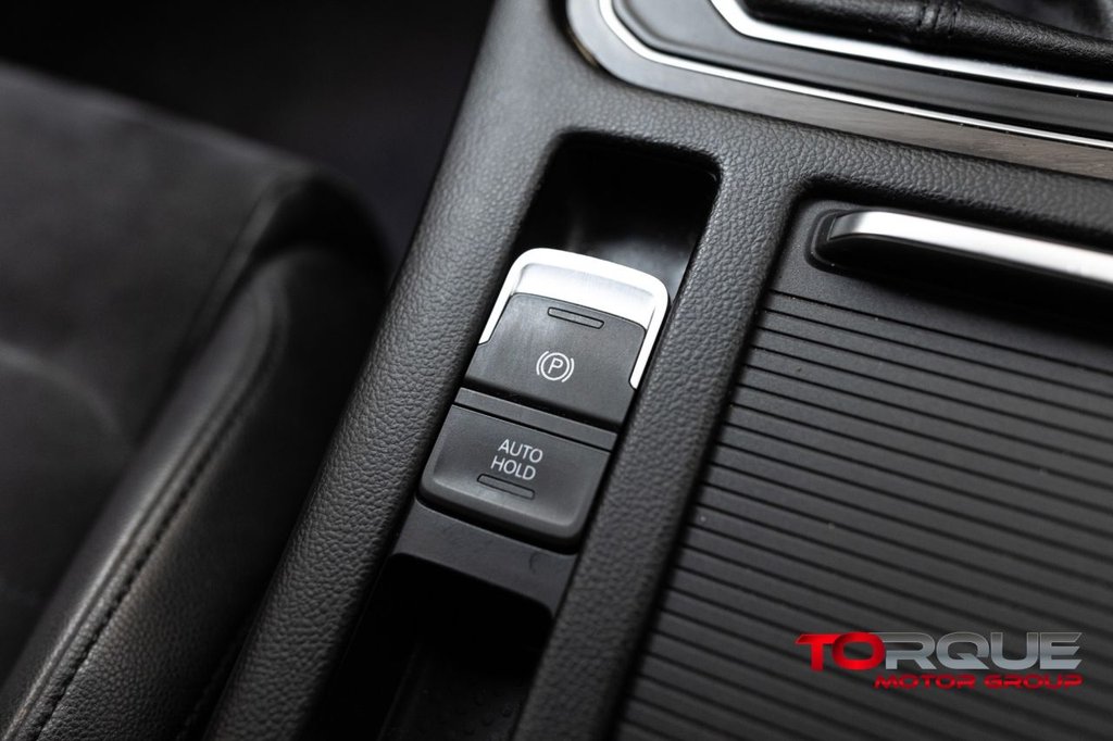 Used Volkswagen Passat 2016 for sale - 77632102: Photo 36