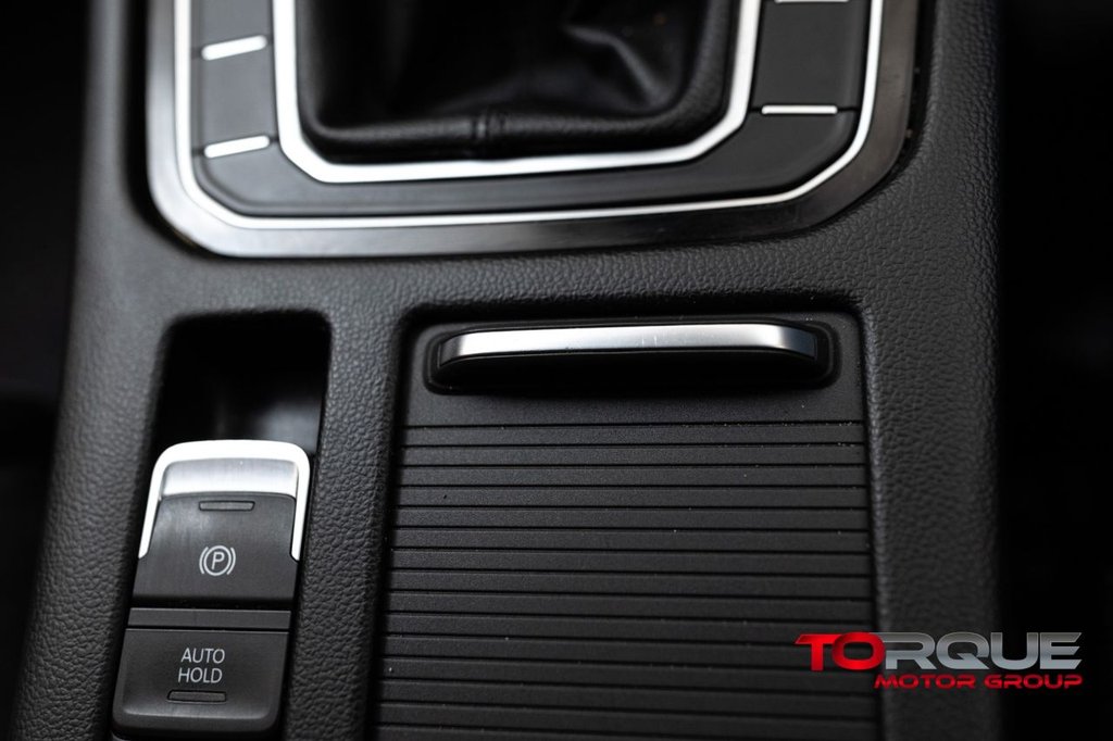 Used Volkswagen Passat 2016 for sale - 77632102: Photo 37