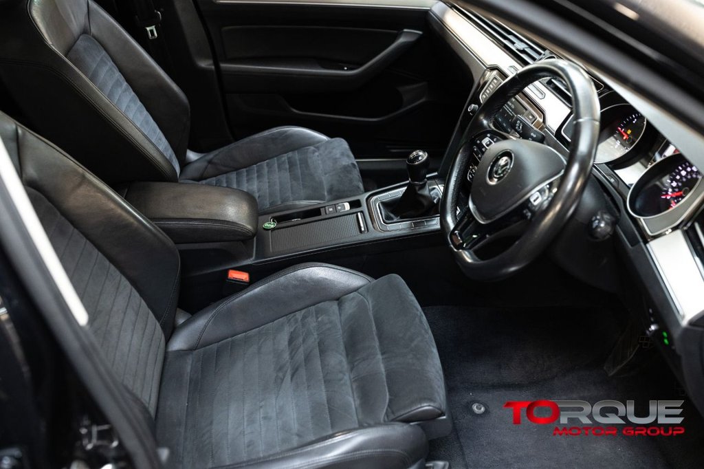 Used Volkswagen Passat 2016 for sale - 77632102: Photo 47