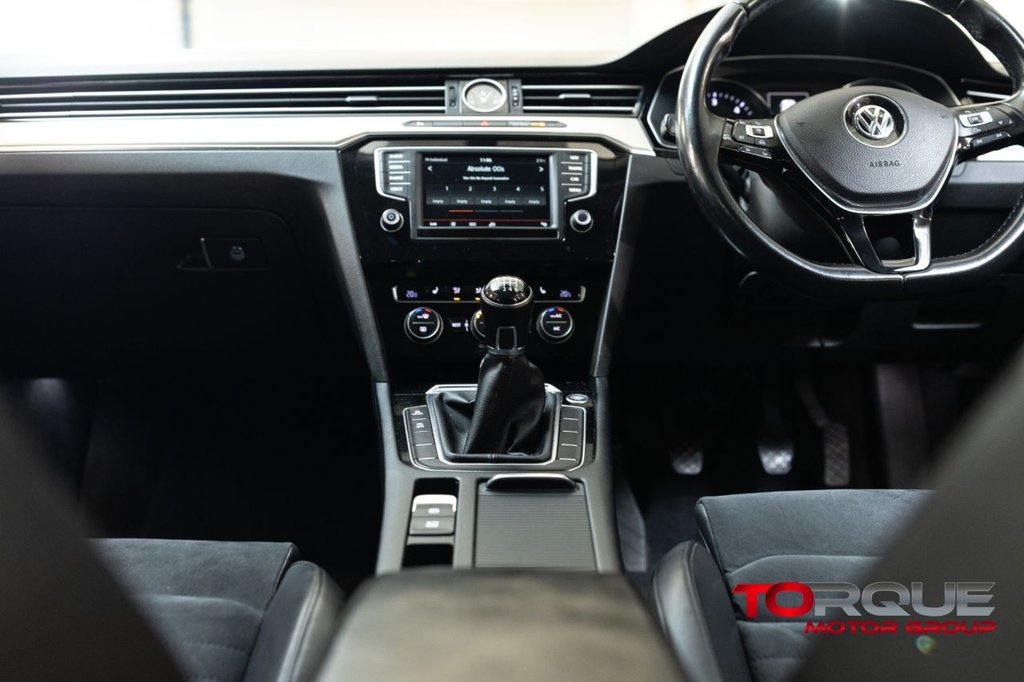 Used Volkswagen Passat 2016 for sale - 77632102: Photo 50