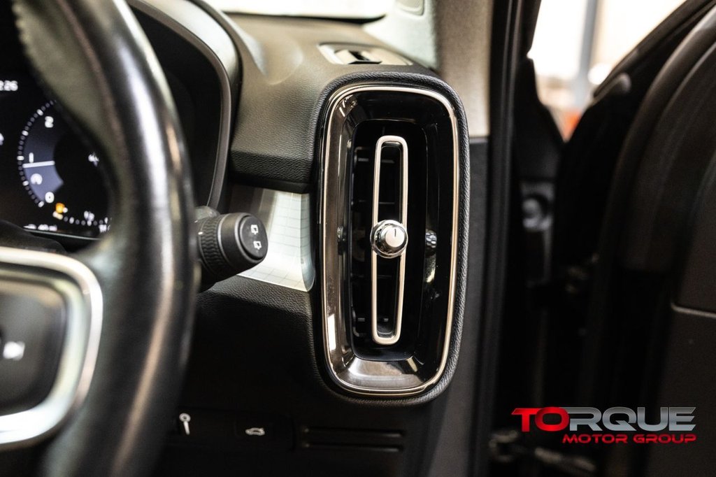 Used Volvo XC40 2019 for sale - 76535935: Photo 35