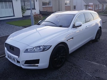Used Jaguar XF 2017 for sale - 78158427: Photo