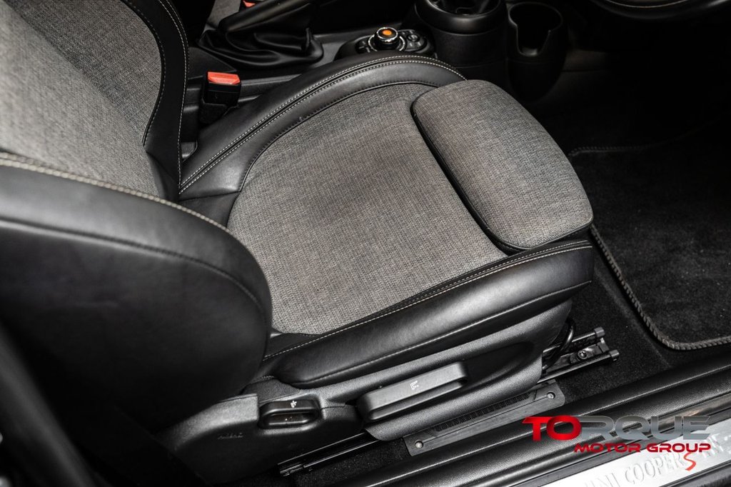 Used MINI Hatch 2018 for sale - 76261321: Photo 48