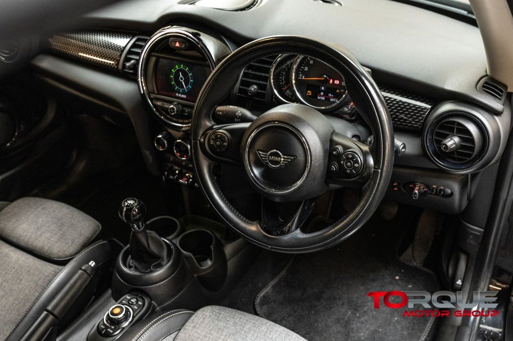 Used MINI Hatch 2018 for sale - 76261321: Photo 50