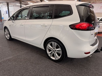 Used Vauxhall Zafira Tourer 2017 for sale - 78293468: Photo