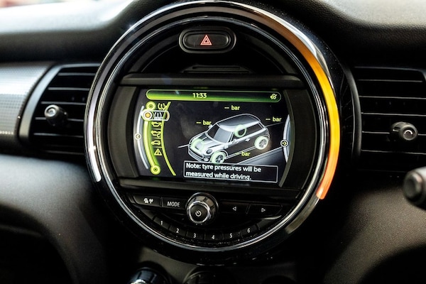 Used MINI Hatch 2015 for sale - 75128561: Photo 36
