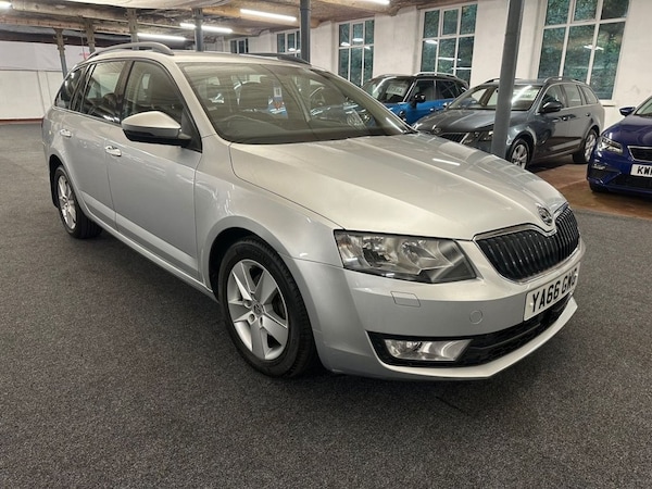 Used Skoda Octavia 2016 for sale - 76228937: Photo 2