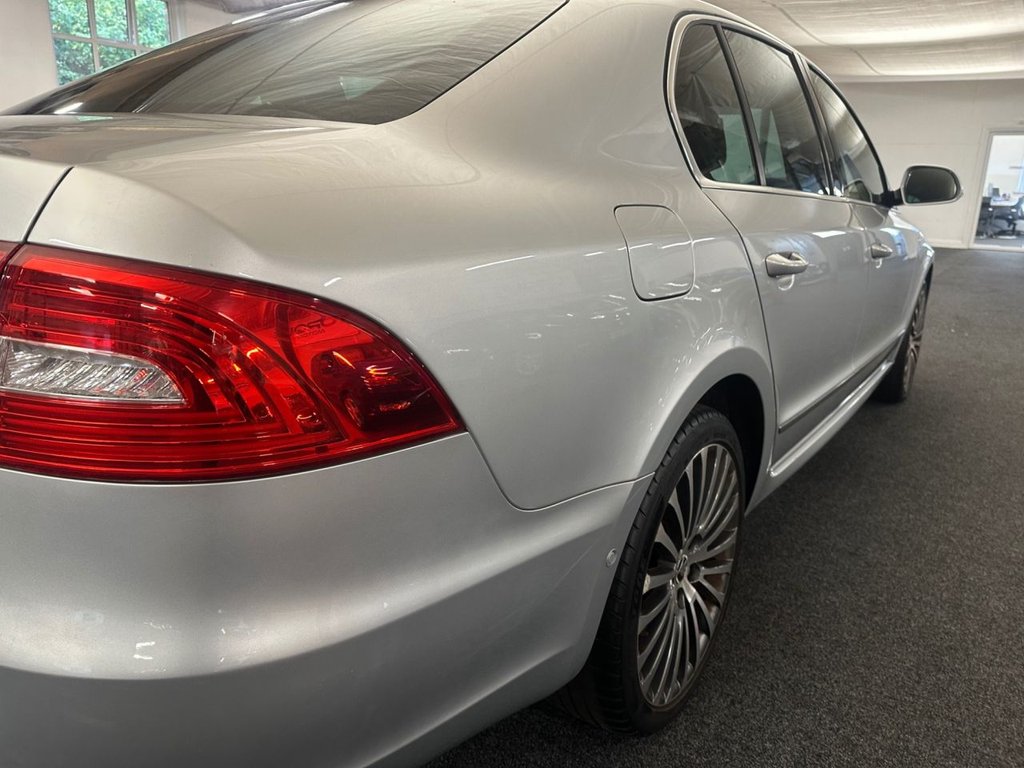 Used Skoda Superb 2015 for sale - 76368177: Photo 21