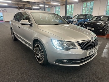 Used Skoda Superb 2015 for sale - 76368177: Photo