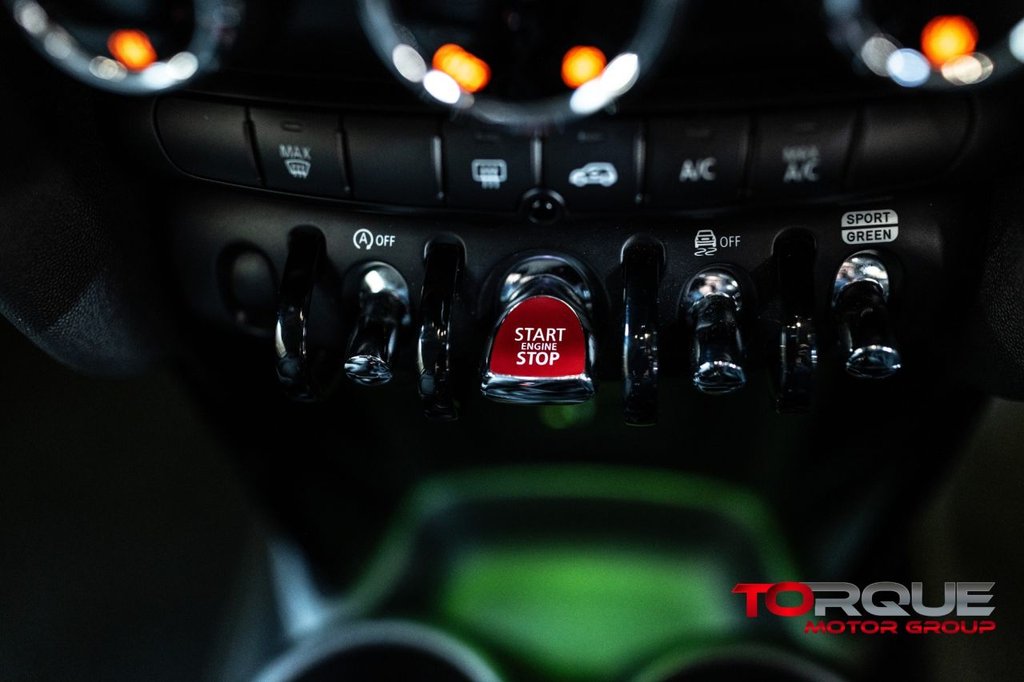 Used MINI Hatch 2018 for sale - 77693368: Photo 38