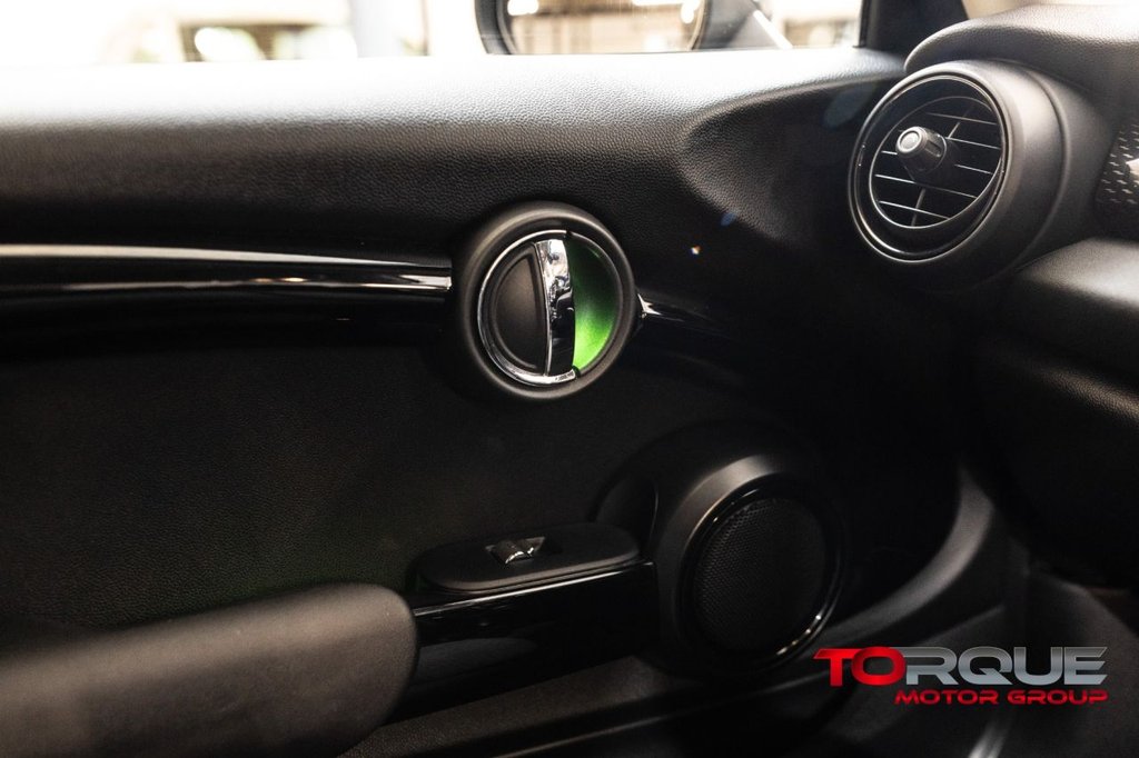 Used MINI Hatch 2018 for sale - 77693368: Photo 41