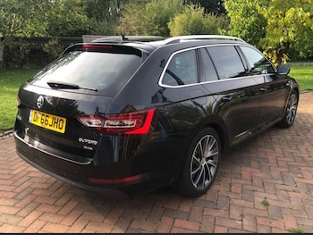 Used Skoda Superb 2016 for sale - 76470408: Photo