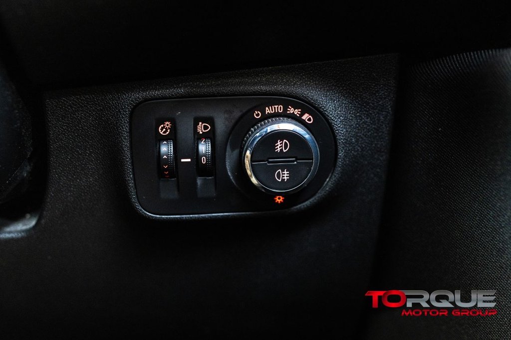 Used Vauxhall Corsa 2016 for sale - 76410385: Photo 30